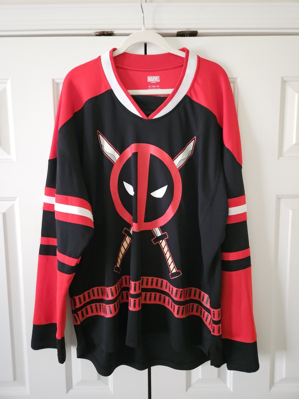 Deadpool Marvel #91 Men’s XL Hockey Style Jersey